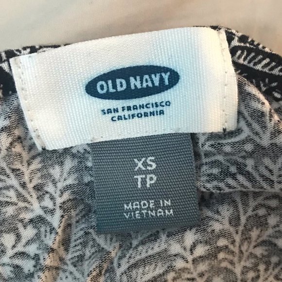 Old Navy Floral Top, XS - Picture 4 of 5